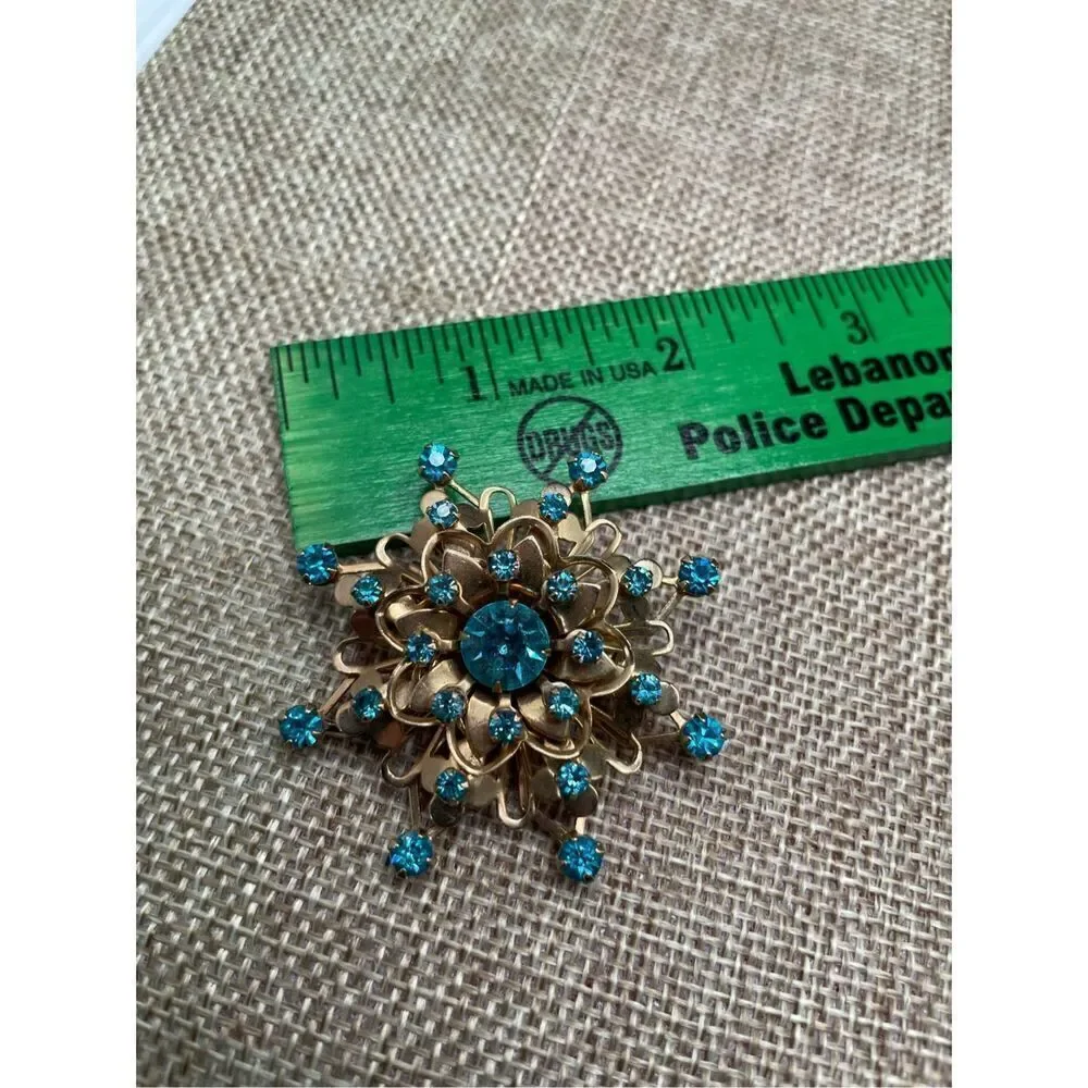 Vintage Brooch Pin Gold Tone Blue Rhinestones Costume Snowflake Grannycore